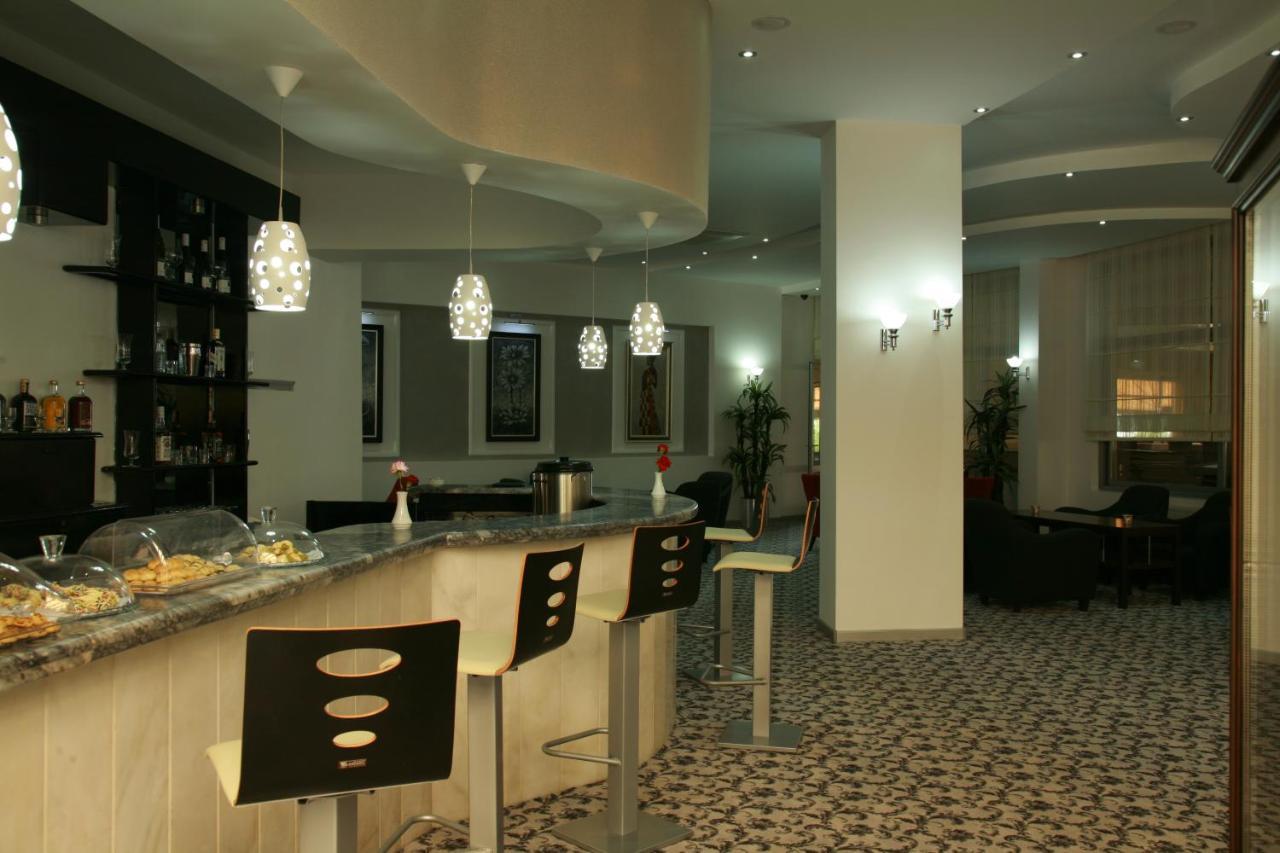 Otel 阿克恰科贾 外观 照片