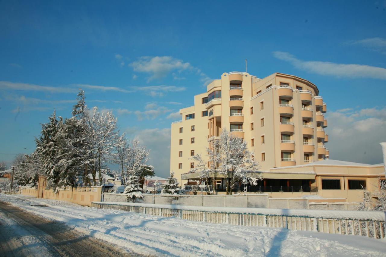 Otel 阿克恰科贾 外观 照片